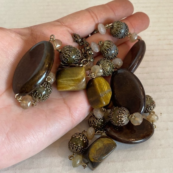 Avon Long Brown Necklace with Tiger's Eye Accents - Picture 11 of 15